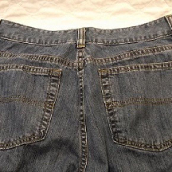 L.L. BEAN Women's, Jean Shorts, Sz 10R,  Blue - Picture 4 of 13